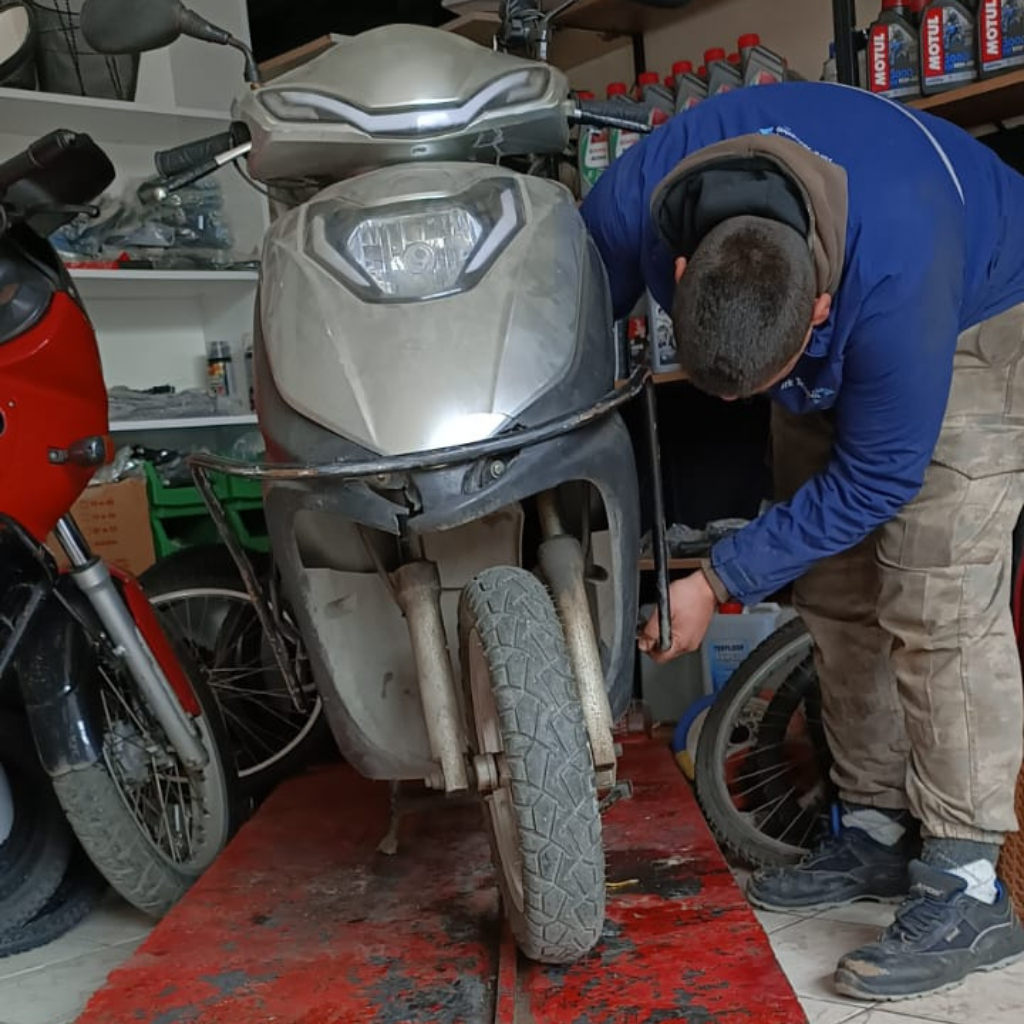 MOTOSİKLET LASTİK TAMİRİ